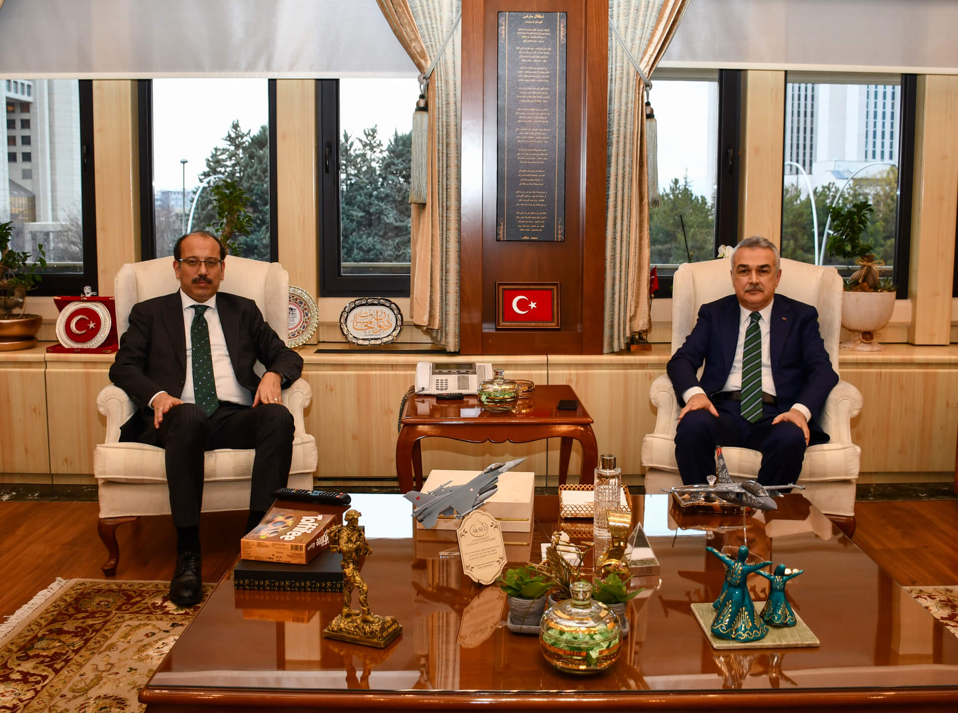 Sayıştay Başkanı Metin YENER’i, Kamu İktisadi Teşebbüsleri Komisyonu Başkanı Mustafa SAVAŞ Ziyaret Etti